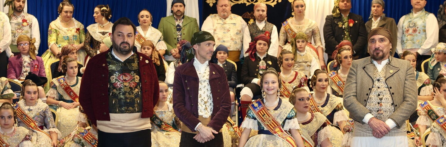 Malva-rosa-Cabanyal-Beteró exalta les seues falleres majors