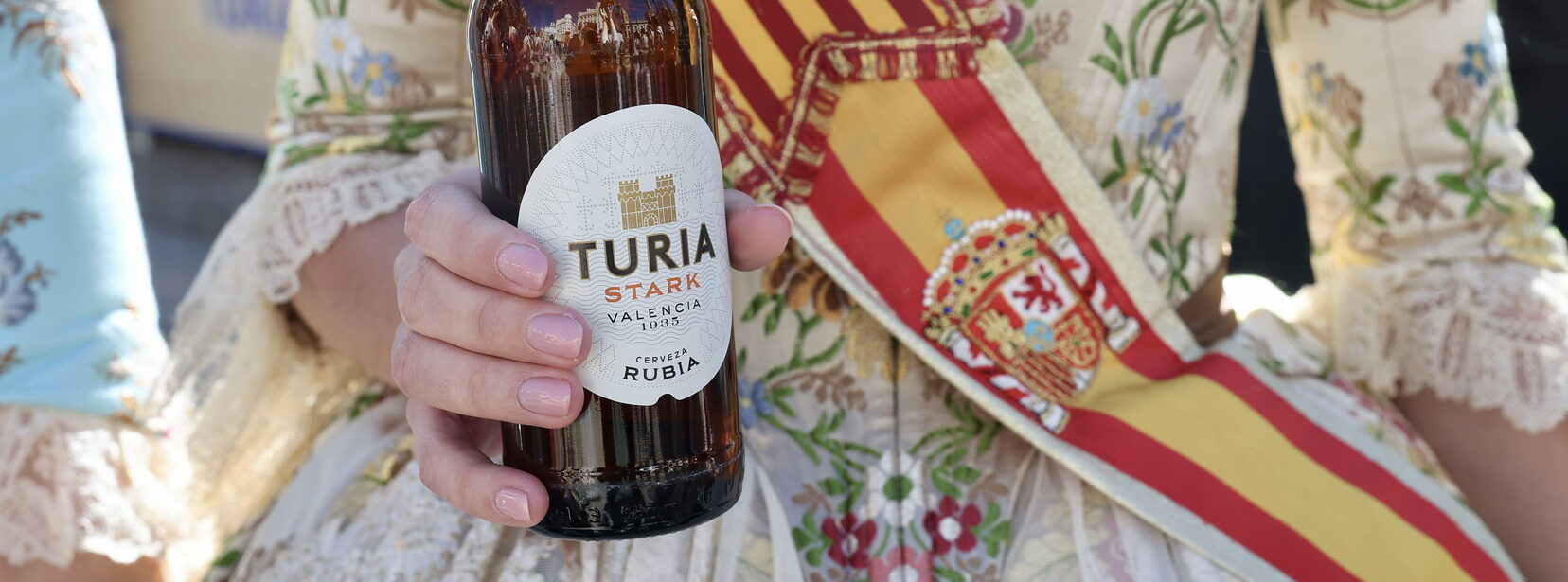 Cervezas Turia ofereix l’esmorzar del dia de la Plantà