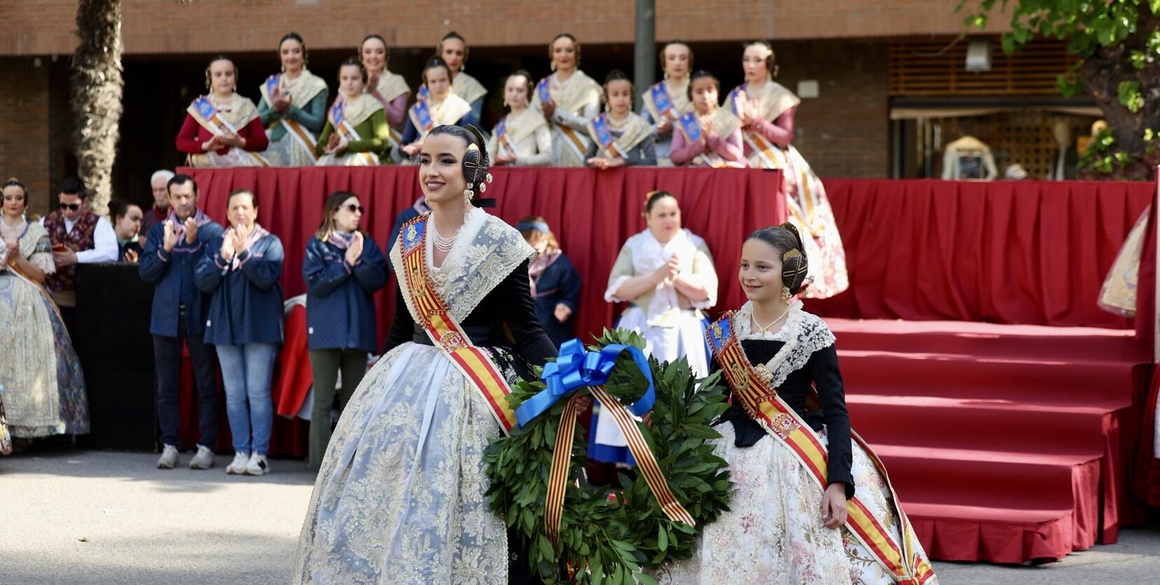 Les Falles reten homenatge a Maximilià Thous