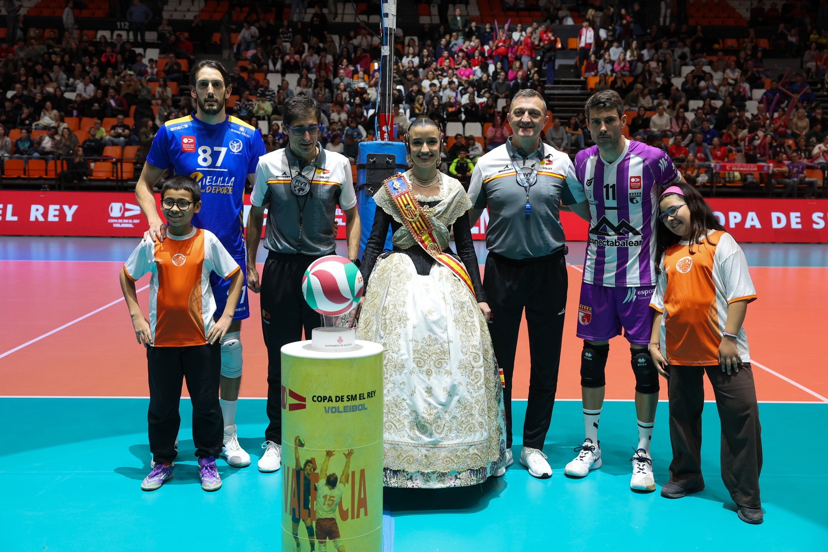 Les Falles vibren amb la Final de la Copa del Rei de Voleibol