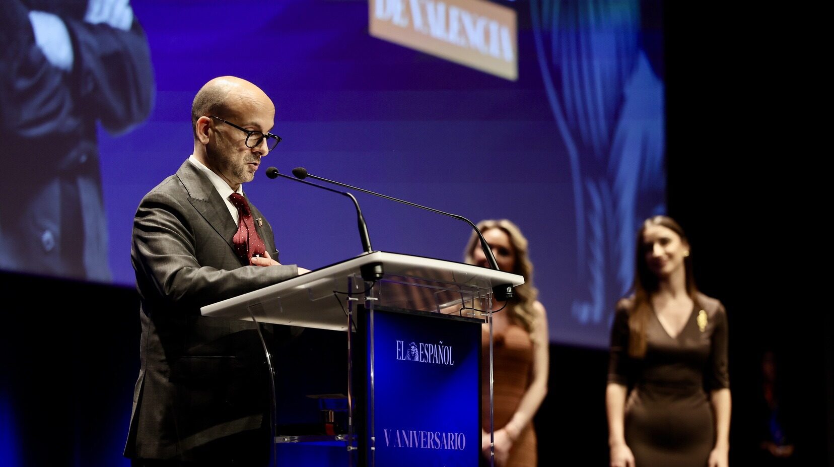 El arte fallero reconocido en la entrega de premios de El Español