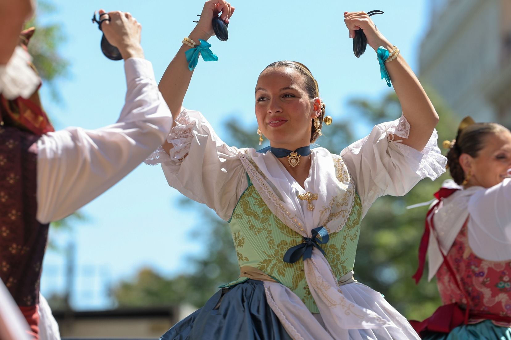 Balls al Carrer celebra su clausura tras la participación de 160 grupos