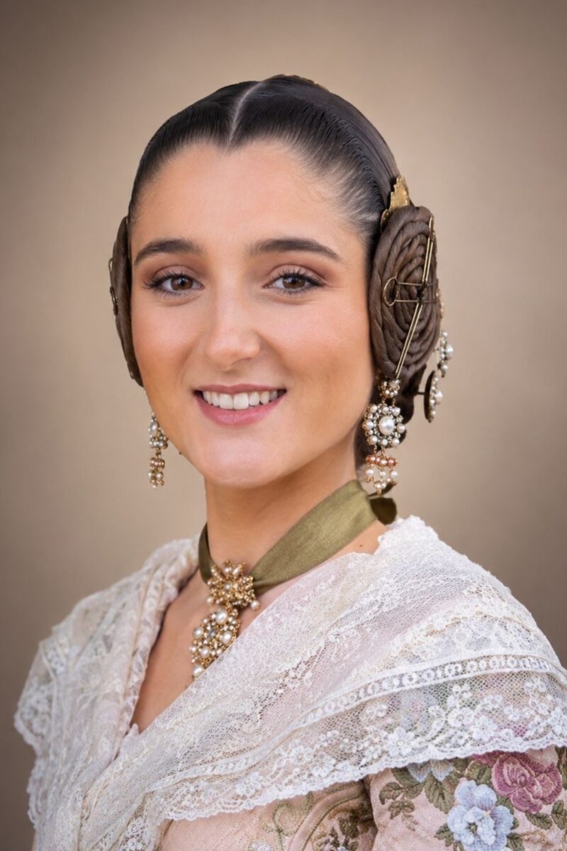 Isi Roure-Linhoff Carrión