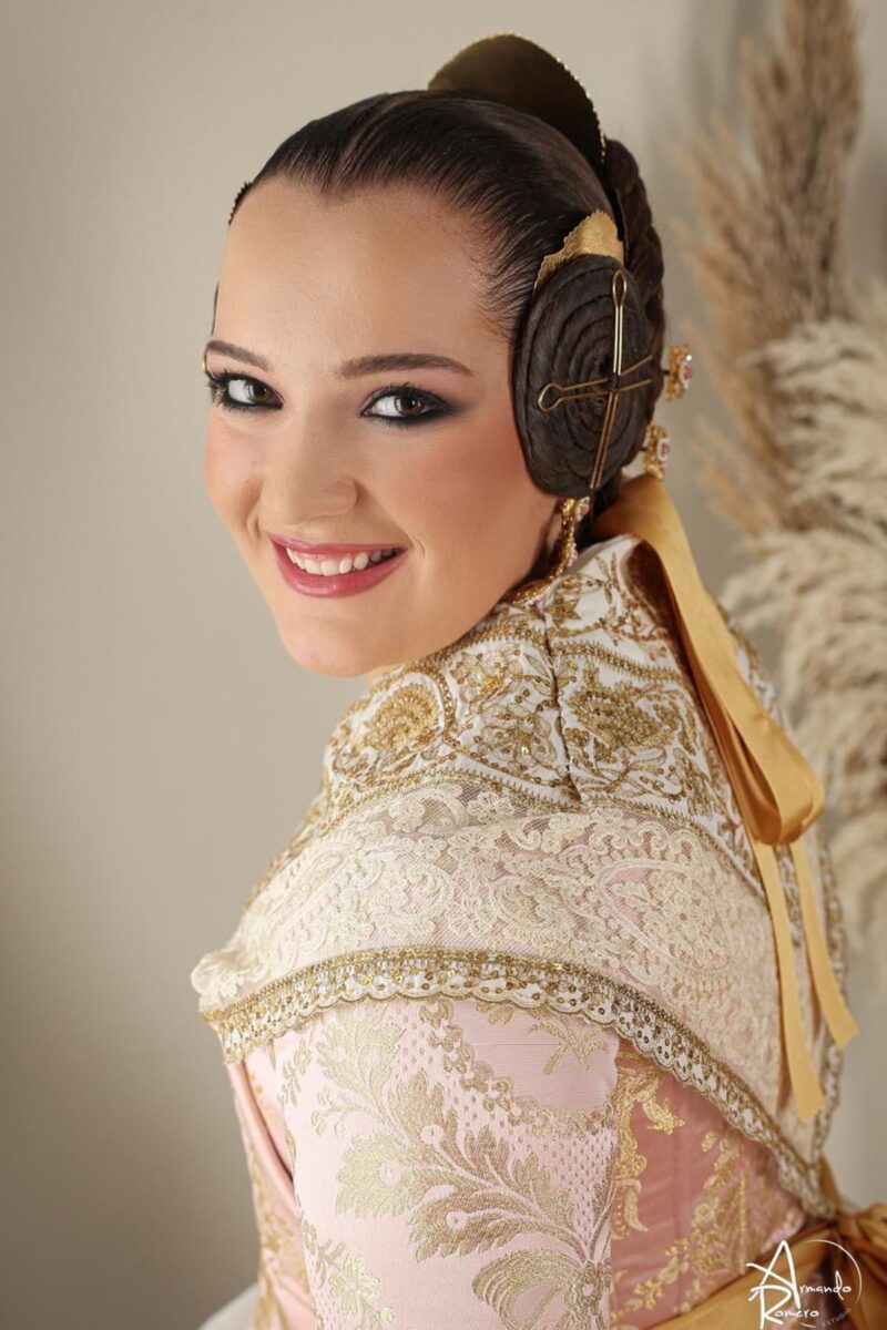 Laura Flores Hinojosa