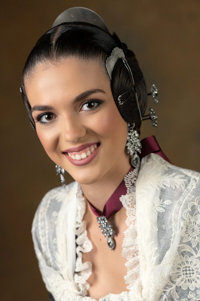 Nuria Olivares Robledo
